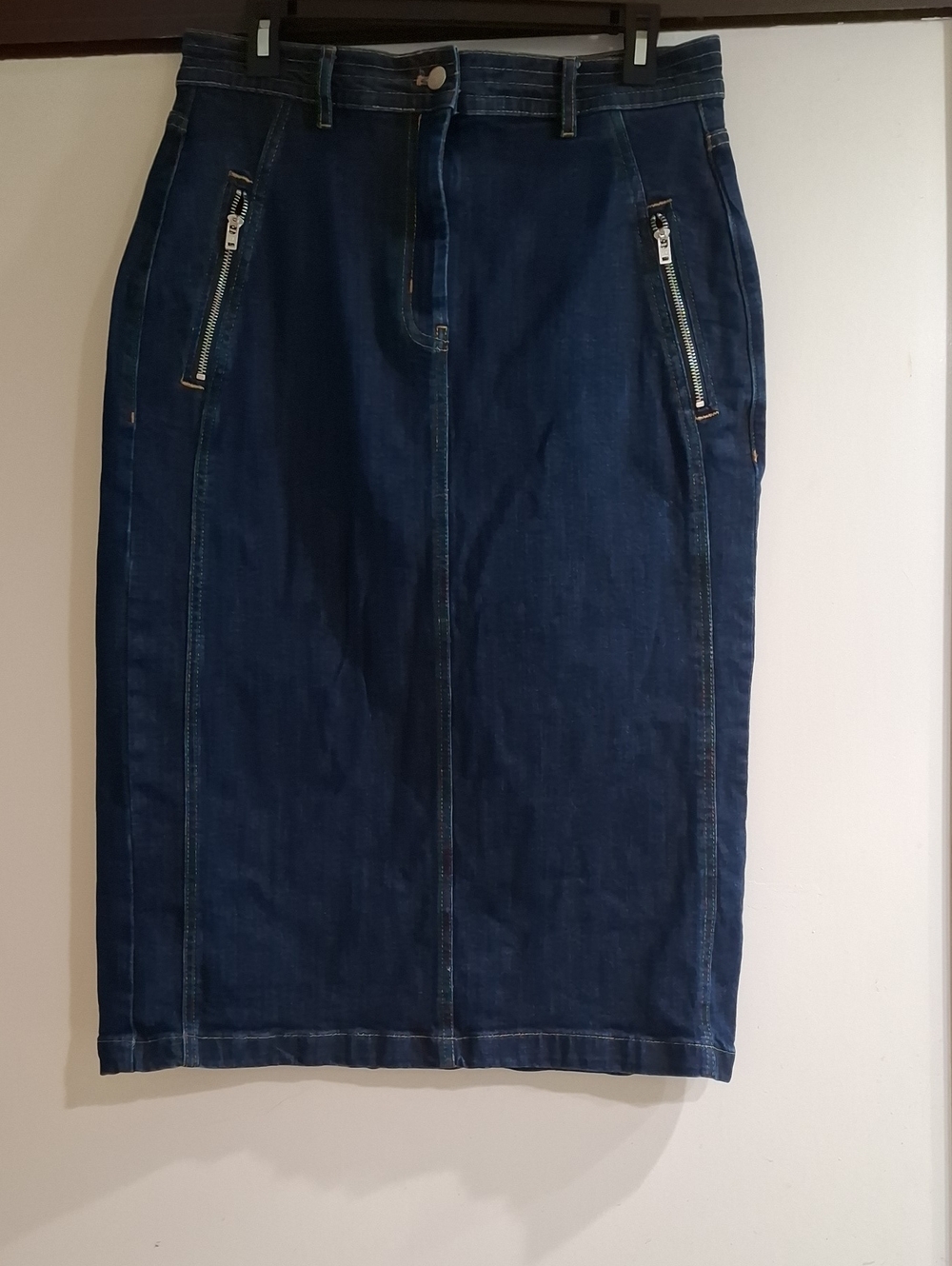 Anthropolgie Pilcro Dark Blue Denim Pencil Skirt with Zip Pockets